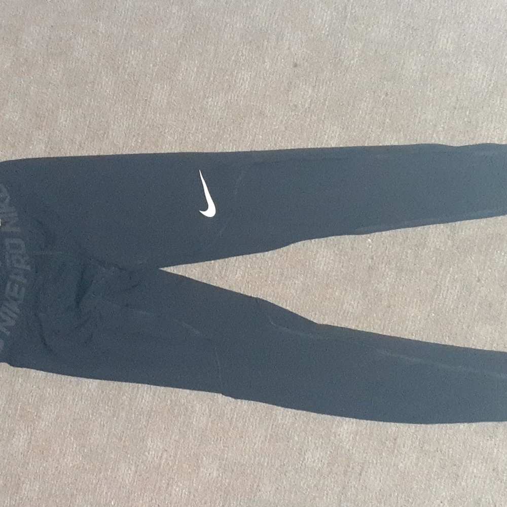 Nike pro dri fit leggings